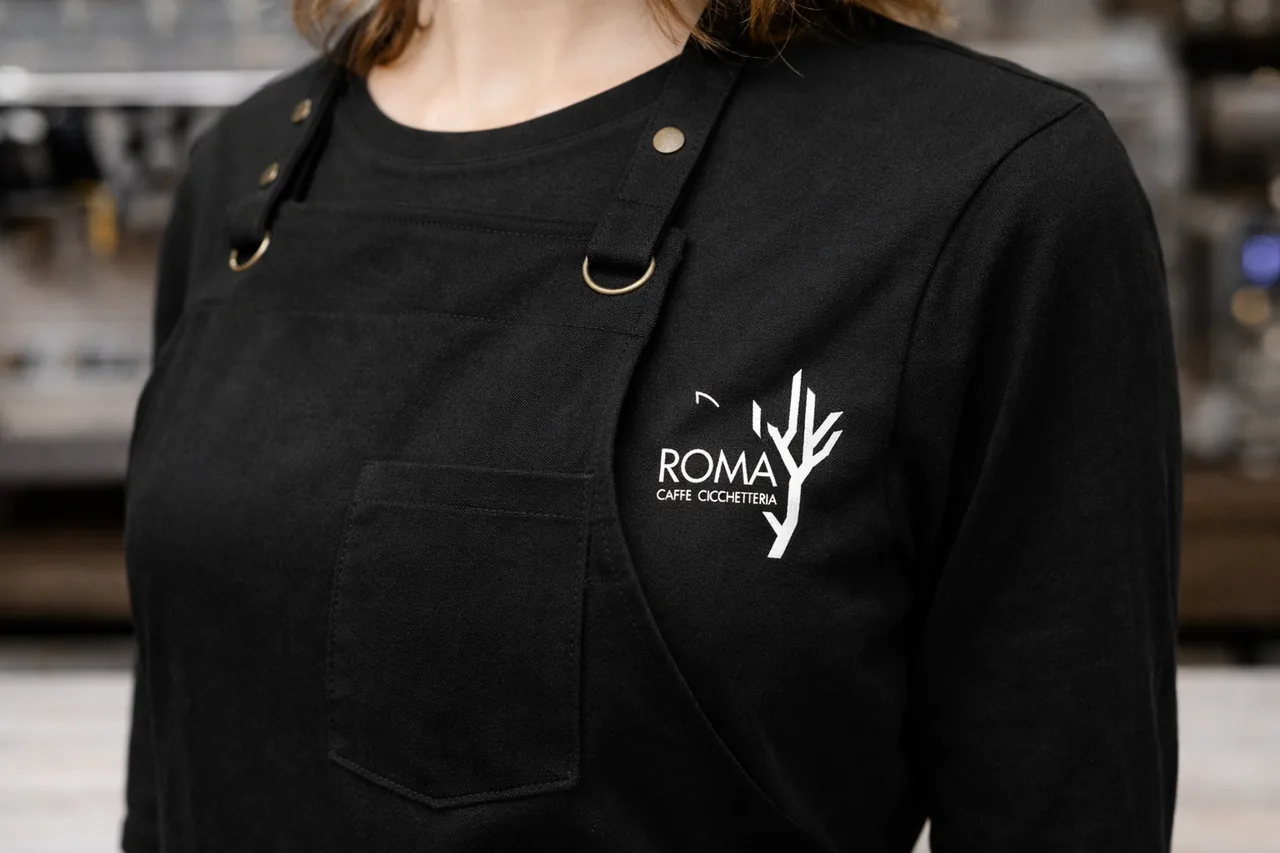 Inserimento del logo Bar Roma nel contesto